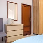 Galeria Italiana Apartment *