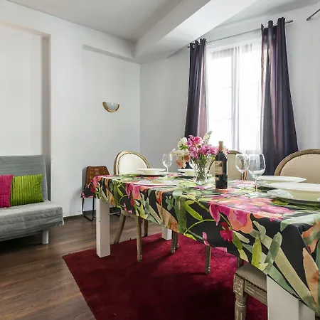 Galeria Italiana Daire *