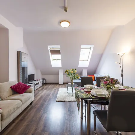 Daire Galeria Italiana Wroclaw