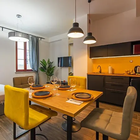 Galeria Italiana Apartment