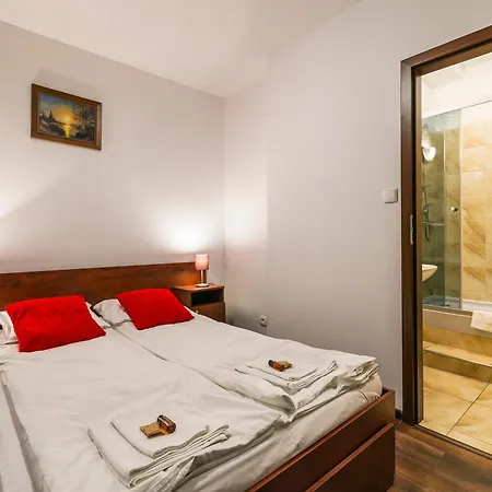 Galeria Italiana Apartment *
