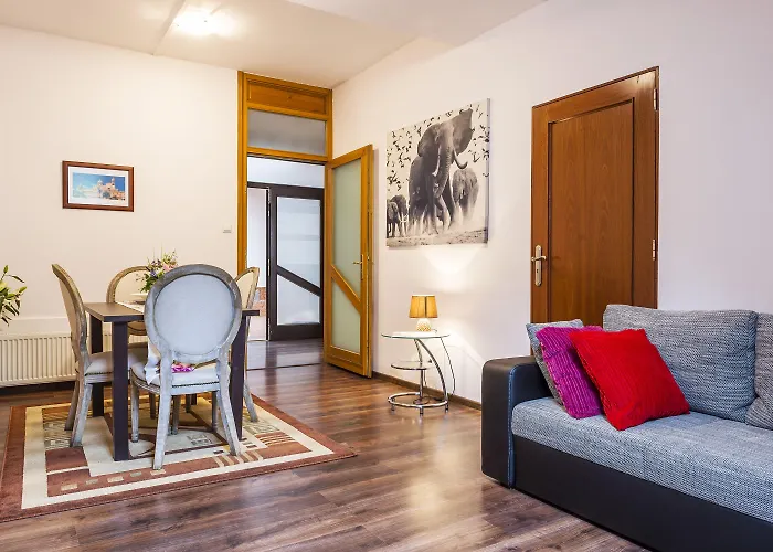 Galeria Italiana דירה *